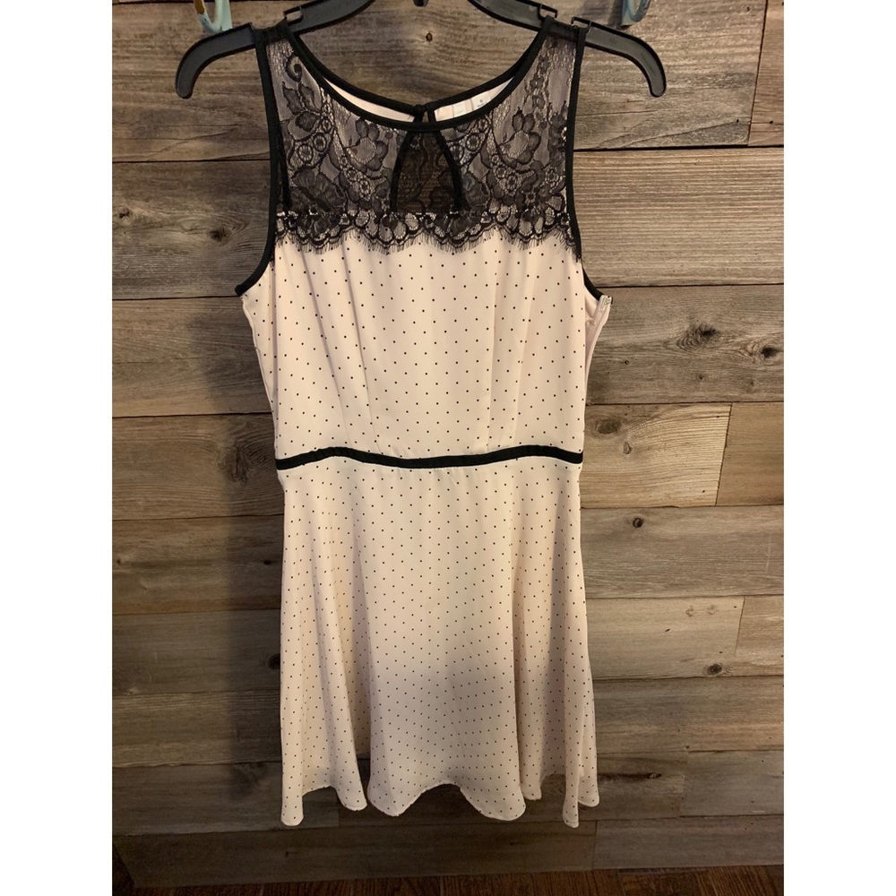 ❤️LAUREN CONRAD POLKA DOT DRESS❤️
